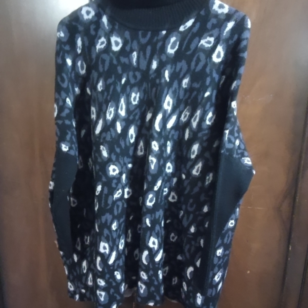 The Limited Black and White Knit Sweater